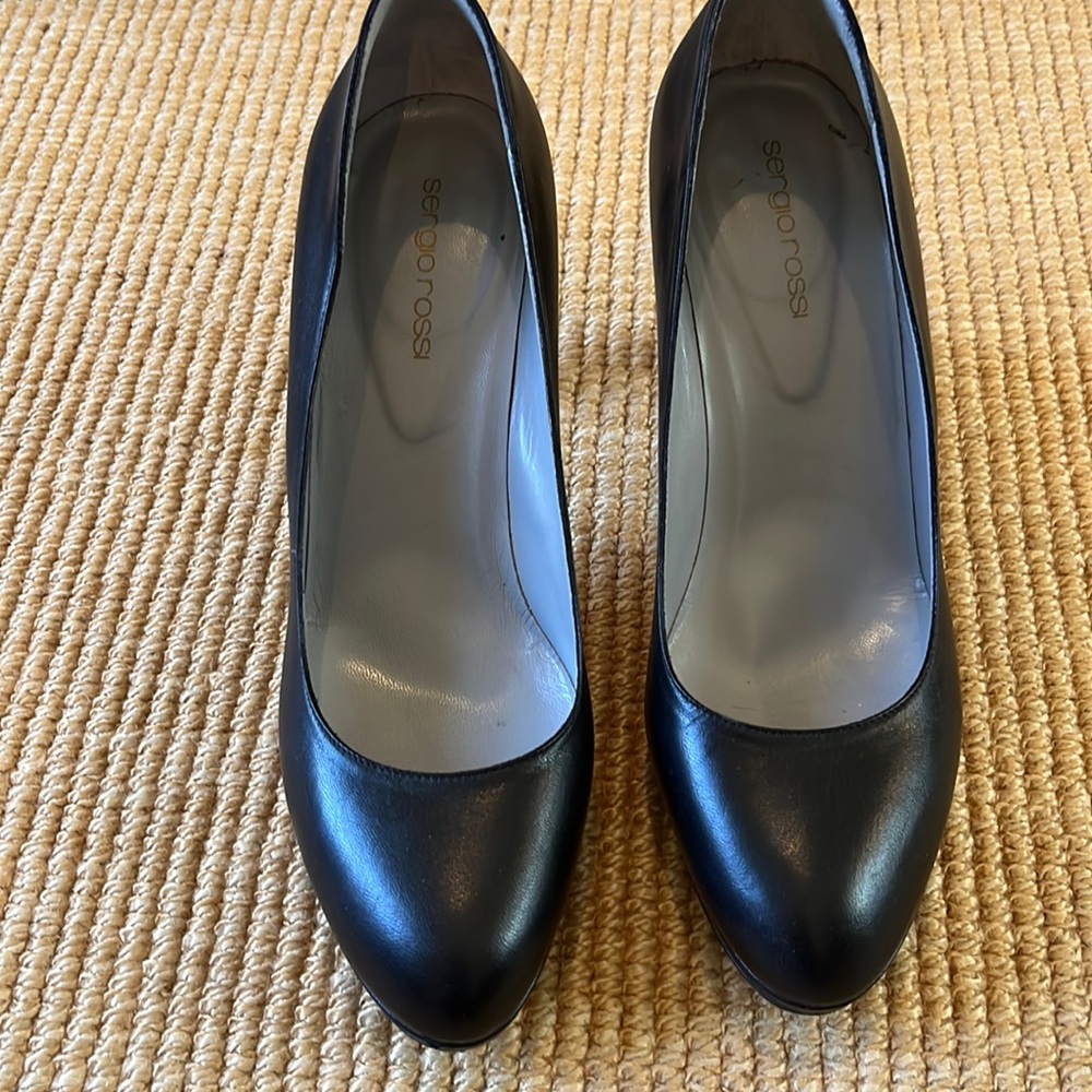 COPY - Black Leather Pumps